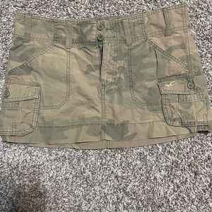 Hollister camo skirt